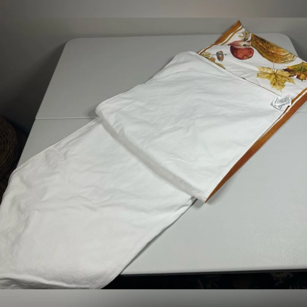 Williams-Sonoma Thanksgiving Heirloom Pumpkin Table Runner